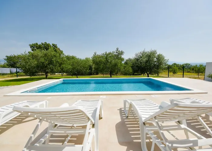 Holiday Home Elena By Interhome