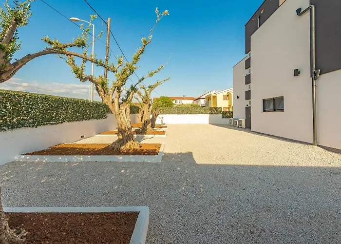Gorgeous Home In Posedarje